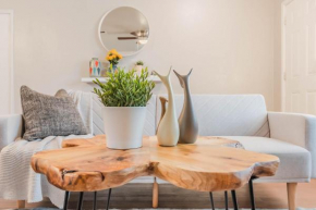 3Bedroom 2Bathroom close to historic downtown fast wifi